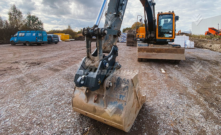 Квик-каплер Delta QC-100 на HITACHI ZX130 картинка 648396