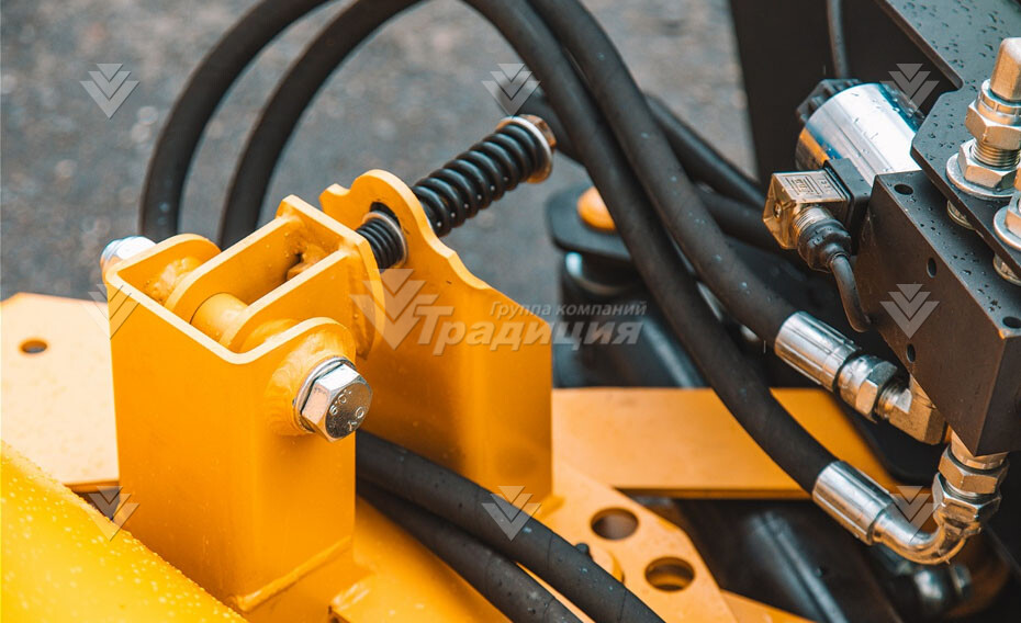 Щетка дорожная с поворотом Delta RS 2100x600G картинка 648124