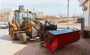 Щетка дорожная с поворотом Impulse SP 2400x850M